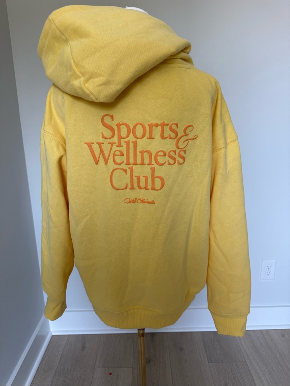 WILO Yellow Hoodie Sweater and Leggings SET - Sports Wellness Club Graphic - Picture 3 of 5